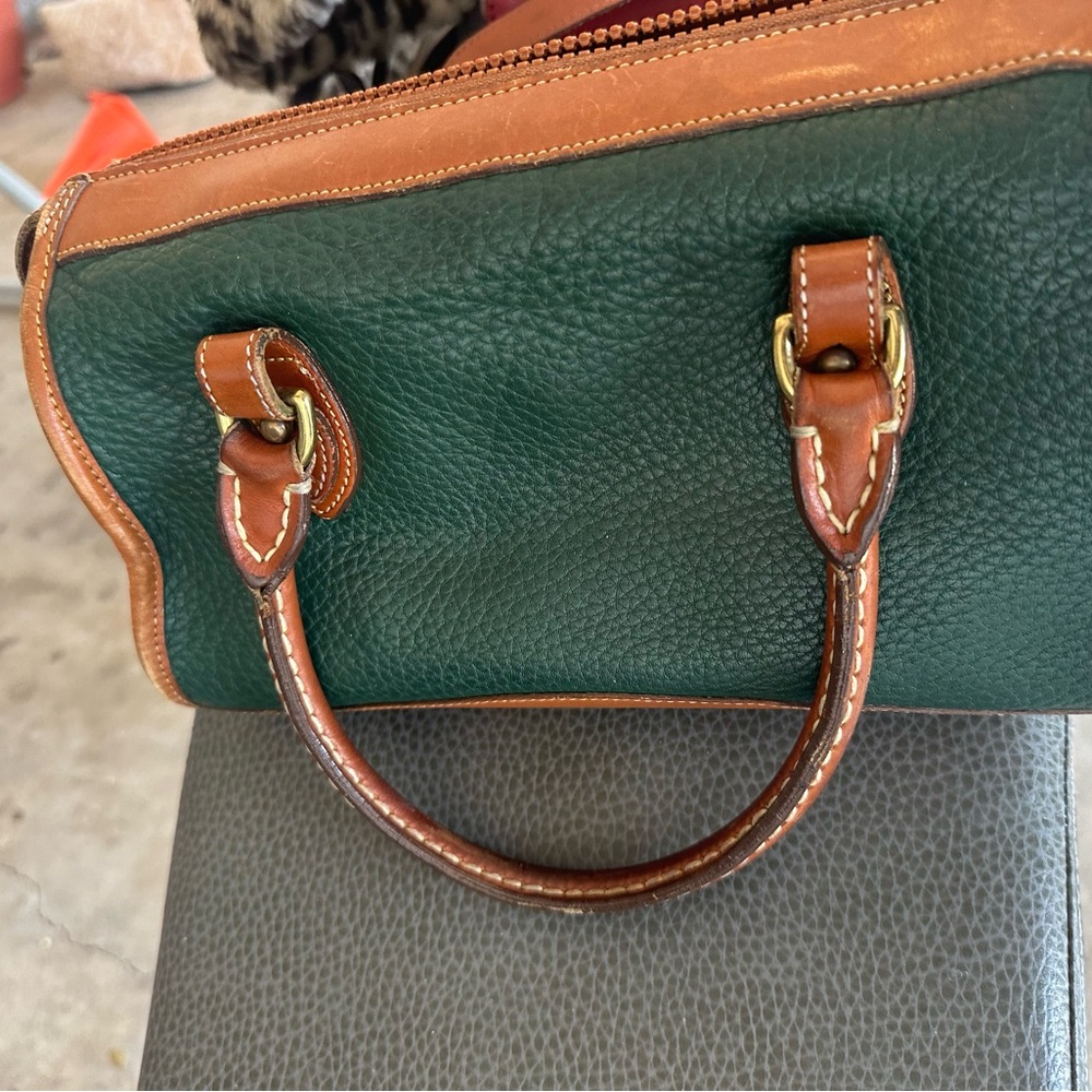 Elegant Green and Brown Leather Handbag